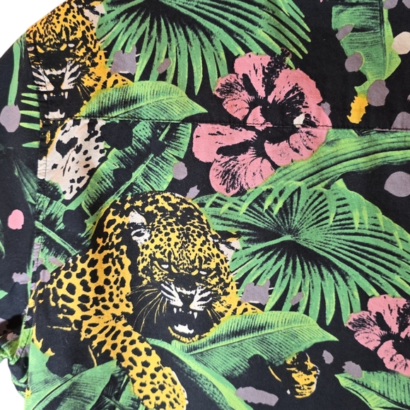 NEFF MENS LEOPARD PRINT BUTTON-DOWN SHORT SLEEVE SHIRT M - Picture 5 of 5